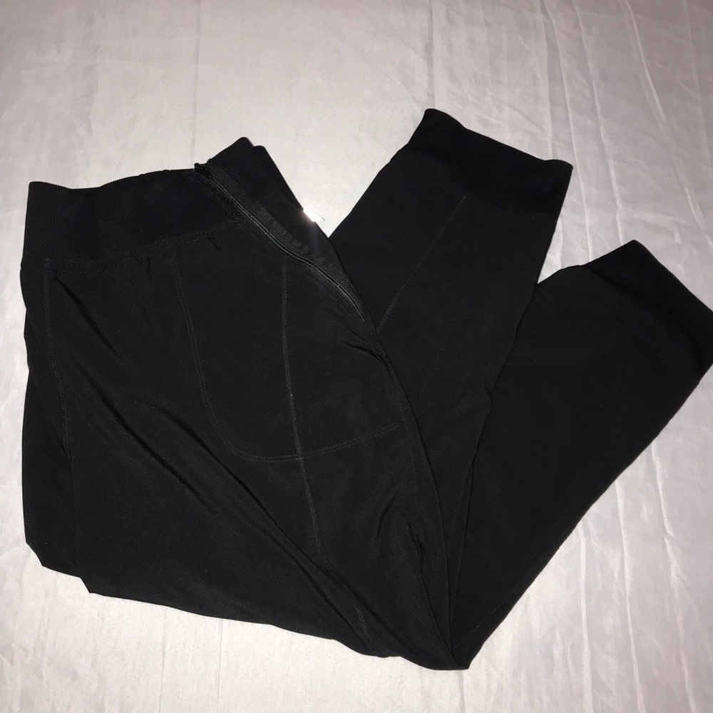 Cherokee Infinity jogger scrub pants